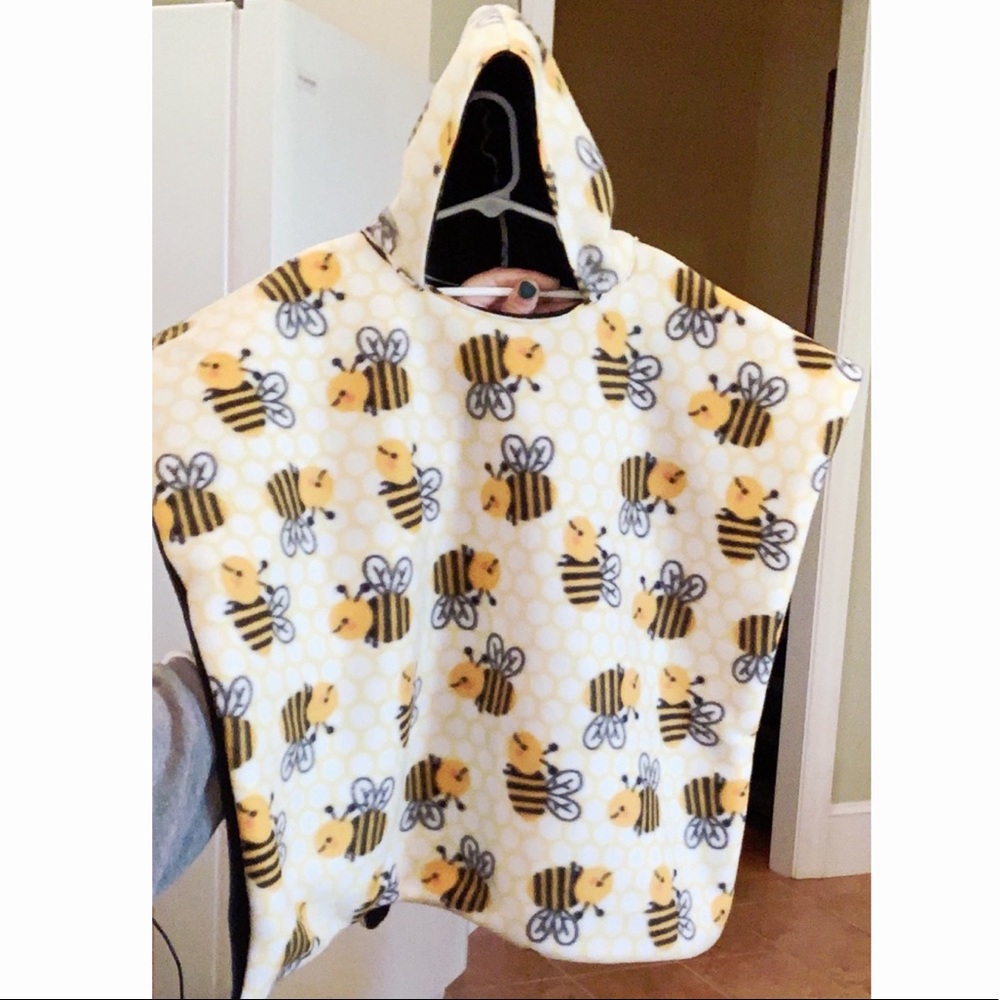 Bumblebee poncho